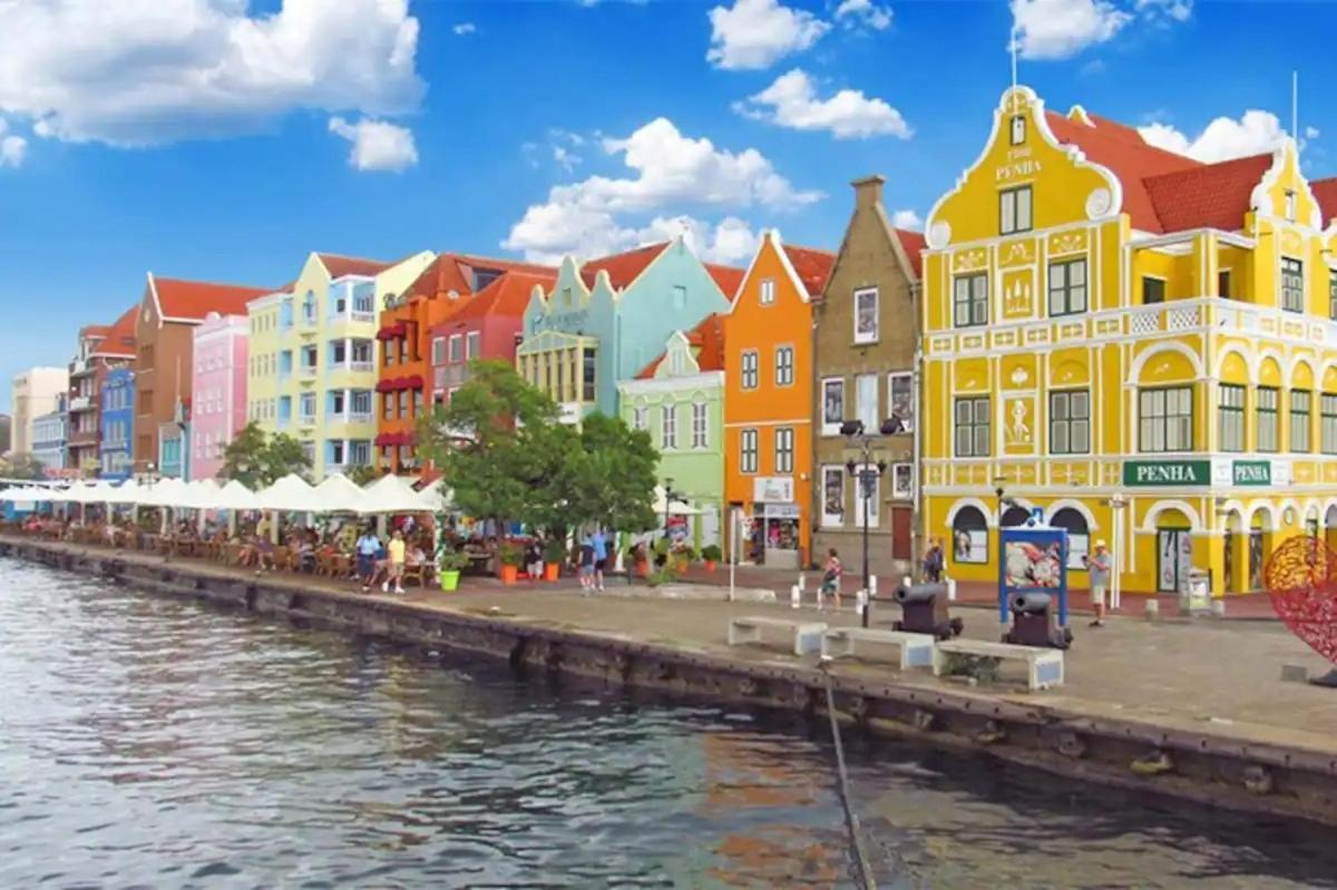 City Views Spacious Mezzanine Apartments Willemstad Exterior photo