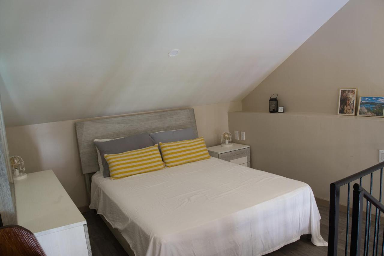 City Views Spacious Mezzanine Apartments Willemstad Exterior photo