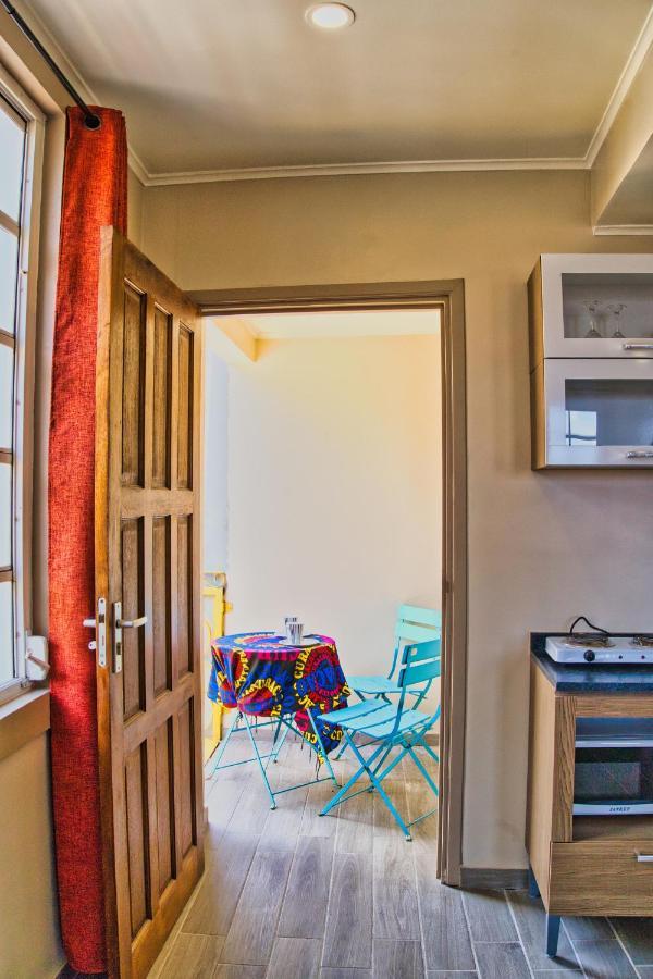 City Views Spacious Mezzanine Apartments Willemstad Exterior photo