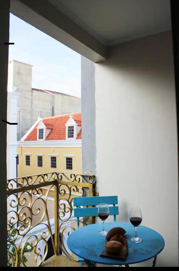 City Views Spacious Mezzanine Apartments Willemstad Exterior photo